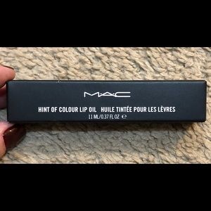 M.A.C Hint Of Colour Lip Oil - La La Love You